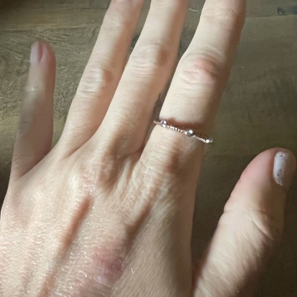 Gold tone three crystal stone dainty ring Sz 7 - Picture 3 of 7